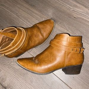 Lauren Conrad brown booties